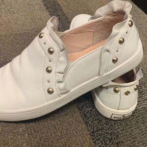 Kate Spade Ruffles and Studs White Leather Shoes (Size 5)
